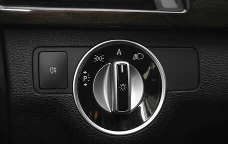 Mercedes-Benz E-Класс, 2011 год, 1 995 000 рублей, 16 фотография