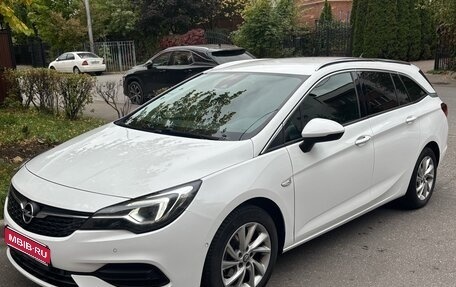 Opel Astra K, 2020 год, 1 650 000 рублей, 1 фотография