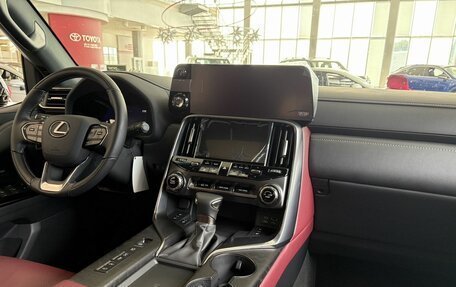 Lexus LX, 2024 год, 18 050 000 рублей, 9 фотография