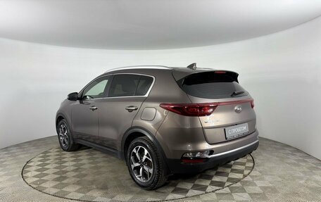 KIA Sportage IV рестайлинг, 2021 год, 2 240 000 рублей, 7 фотография