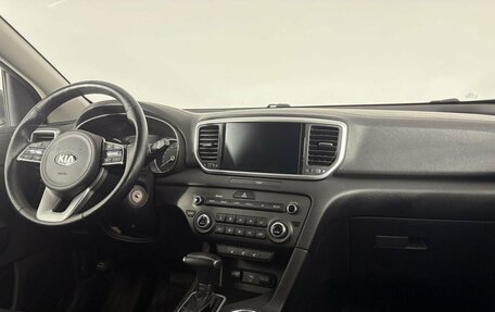 KIA Sportage IV рестайлинг, 2021 год, 2 240 000 рублей, 10 фотография