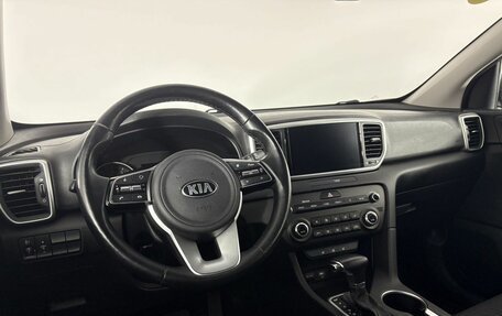 KIA Sportage IV рестайлинг, 2021 год, 2 240 000 рублей, 11 фотография