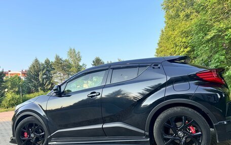 Toyota C-HR I рестайлинг, 2020 год, 2 100 000 рублей, 3 фотография