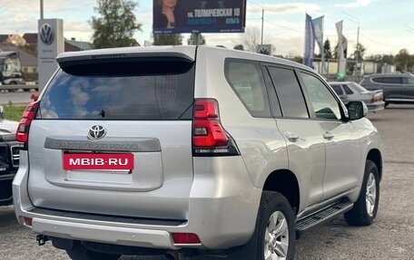 Toyota Land Cruiser Prado 150 рестайлинг 2, 2019 год, 3 990 000 рублей, 11 фотография