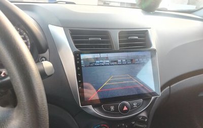 Hyundai Solaris II рестайлинг, 2015 год, 800 000 рублей, 1 фотография