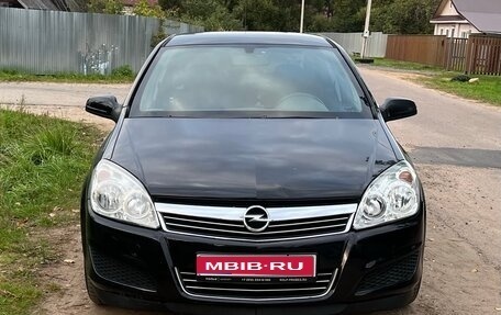 Opel Astra H, 2008 год, 570 000 рублей, 1 фотография