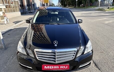 Mercedes-Benz E-Класс, 2012 год, 1 890 000 рублей, 3 фотография