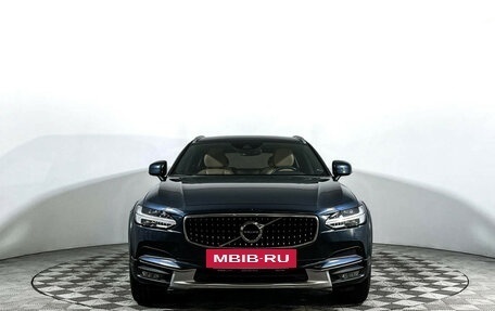 Volvo V90 Cross Country I рестайлинг, 2017 год, 2 797 000 рублей, 2 фотография