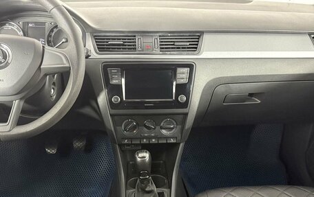Skoda Rapid I, 2018 год, 920 000 рублей, 12 фотография
