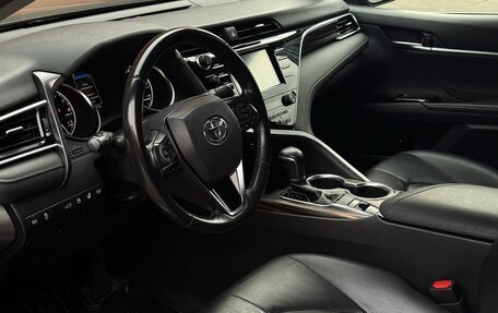 Toyota Camry, 2018 год, 2 790 000 рублей, 8 фотография