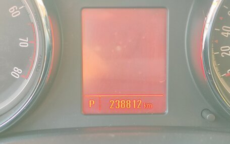 Opel Astra J, 2011 год, 570 000 рублей, 11 фотография