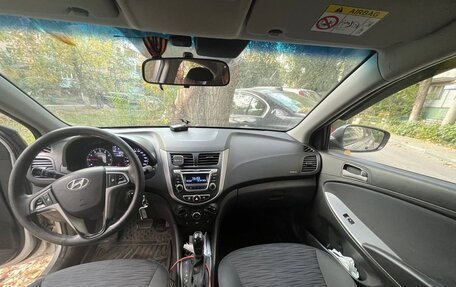 Hyundai Solaris II рестайлинг, 2015 год, 999 000 рублей, 7 фотография