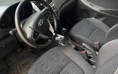 Hyundai Solaris II рестайлинг, 2015 год, 999 000 рублей, 9 фотография