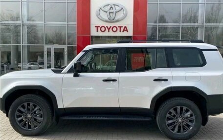 Toyota Land Cruiser Prado, 2024 год, 12 900 000 рублей, 8 фотография