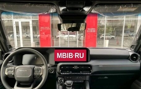 Toyota Land Cruiser Prado, 2024 год, 12 900 000 рублей, 9 фотография