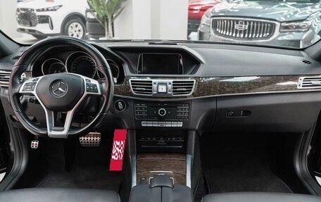 Mercedes-Benz E-Класс, 2015 год, 1 849 000 рублей, 9 фотография
