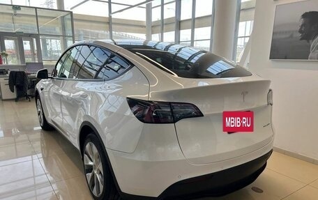 Tesla Model Y I, 2021 год, 4 399 900 рублей, 4 фотография