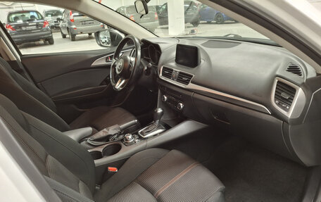Mazda 3, 2018 год, 1 639 950 рублей, 13 фотография