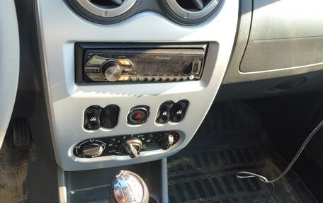 Renault Sandero I, 2013 год, 710 000 рублей, 8 фотография