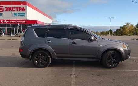 Mitsubishi Outlander III рестайлинг 3, 2008 год, 950 000 рублей, 6 фотография