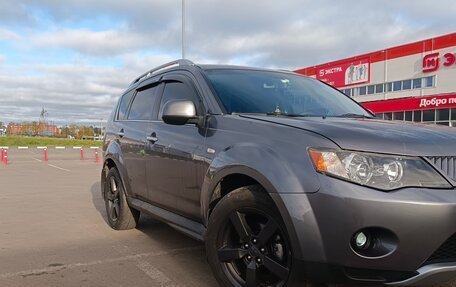 Mitsubishi Outlander III рестайлинг 3, 2008 год, 950 000 рублей, 5 фотография