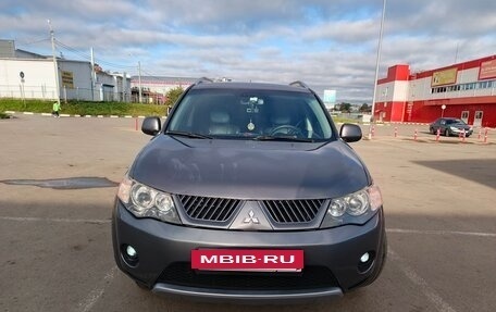 Mitsubishi Outlander III рестайлинг 3, 2008 год, 950 000 рублей, 4 фотография