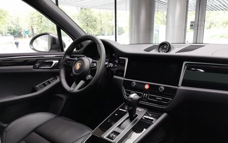 Porsche Macan I рестайлинг, 2025 год, 11 480 000 рублей, 32 фотография