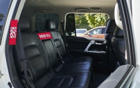 Toyota Land Cruiser 200, 2015 год, 5 799 000 рублей, 12 фотография