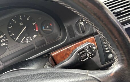 BMW 5 серия, 2001 год, 950 000 рублей, 15 фотография
