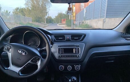 KIA Rio III рестайлинг, 2015 год, 830 000 рублей, 13 фотография