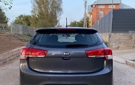 KIA Rio III рестайлинг, 2015 год, 830 000 рублей, 9 фотография