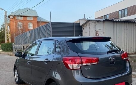 KIA Rio III рестайлинг, 2015 год, 830 000 рублей, 10 фотография