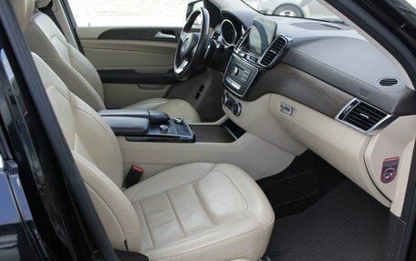 Mercedes-Benz GLS, 2017 год, 3 800 000 рублей, 14 фотография