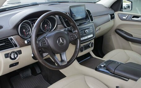 Mercedes-Benz GLS, 2017 год, 3 800 000 рублей, 12 фотография