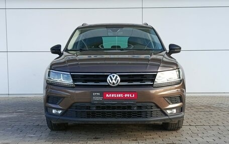Volkswagen Tiguan II, 2020 год, 2 350 000 рублей, 2 фотография