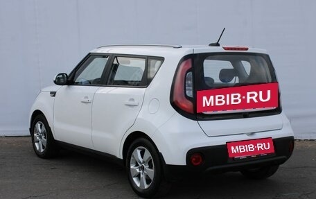 KIA Soul II рестайлинг, 2017 год, 1 345 000 рублей, 6 фотография