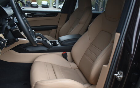 Porsche Cayenne III, 2021 год, 11 990 000 рублей, 14 фотография