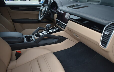 Porsche Cayenne III, 2021 год, 11 990 000 рублей, 16 фотография