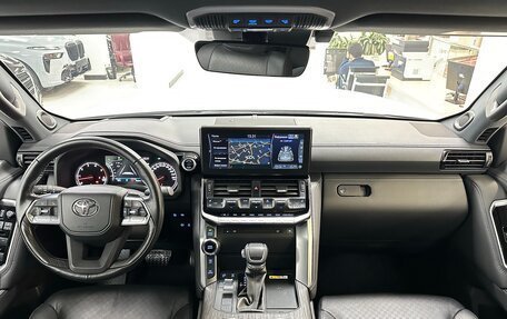Toyota Land Cruiser, 2022 год, 9 299 000 рублей, 13 фотография