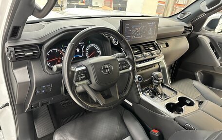 Toyota Land Cruiser, 2022 год, 9 299 000 рублей, 15 фотография