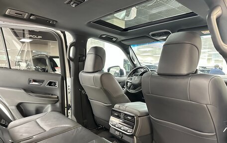 Toyota Land Cruiser, 2022 год, 9 299 000 рублей, 28 фотография