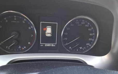 Toyota RAV4, 2017 год, 2 050 000 рублей, 5 фотография