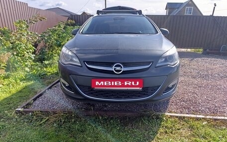 Opel Astra J, 2013 год, 1 170 000 рублей, 29 фотография
