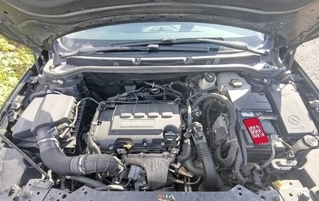 Opel Astra J, 2013 год, 1 170 000 рублей, 32 фотография