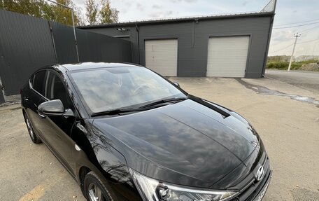 Hyundai Elantra VI рестайлинг, 2019 год, 1 600 000 рублей, 9 фотография