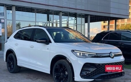 Volkswagen Tiguan, 2025 год, 4 879 000 рублей, 4 фотография
