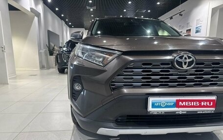 Toyota RAV4, 2021 год, 2 820 000 рублей, 8 фотография