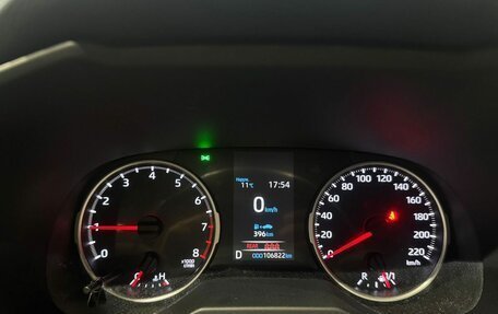 Toyota RAV4, 2021 год, 2 820 000 рублей, 15 фотография