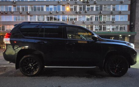 Toyota Land Cruiser Prado 150 рестайлинг 2, 2012 год, 3 400 000 рублей, 3 фотография