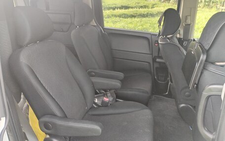 Honda Freed I, 2013 год, 1 300 000 рублей, 23 фотография